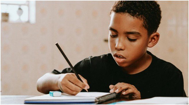 How to Build a Homeschool Schedule That Actually Works